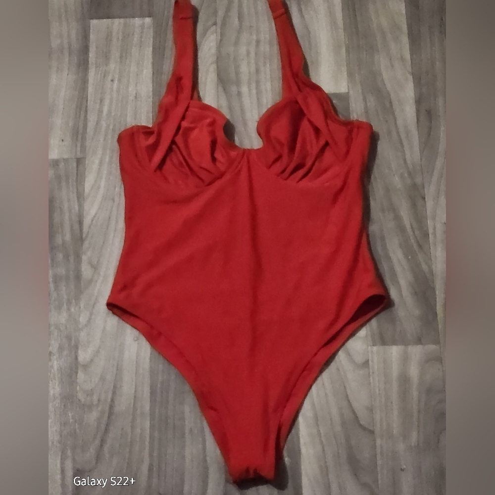 PRETTY LITTLE THING  Size10.